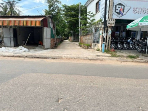 🏦House Available for Urgent Sale at a Special Price (Negotiable).