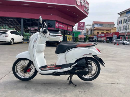 015 កាគ្រីត្រូវជាមួយផ្លាកលេខ