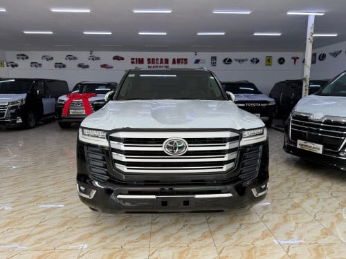 2022 LAND CRUISER VX.R មួយទឹកស្លាកលេខម្ចាស់ដេីម