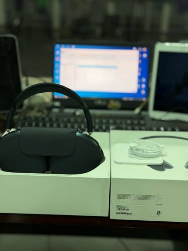 Airpod Max Midnight Color USB C Full box set