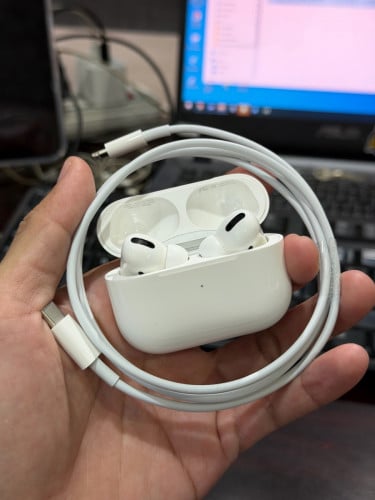 Airpod Pro 1 (​មានតែកាស​ នឹង​ខ្សែសាក)