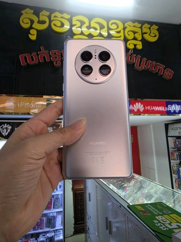 Huawei Mate50pro  ram8G /256G sim2 ស្អាត99%
