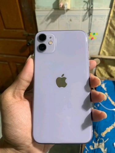 iPhone 11 64G LLA សាណុំzin មានស្គេនតម្លៃ180$ចរចារបាន ភ្នំពេញ