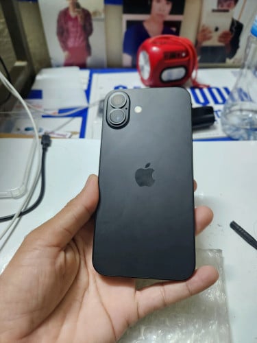 Iphone12 តំឡើងទៅ16