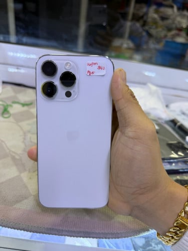 Iphone14promax ស្អាតដូចថ្មី 1000% battery 96%