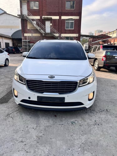 KIA CARNIVAL 2016