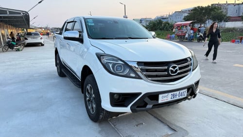 Mazda Bt50 Thunder 4x4 2021មហាថ្មី