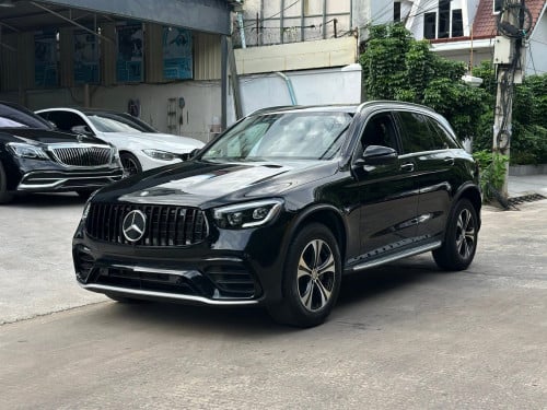 Mercedes Benz GLC300 Upgraded GLC63s