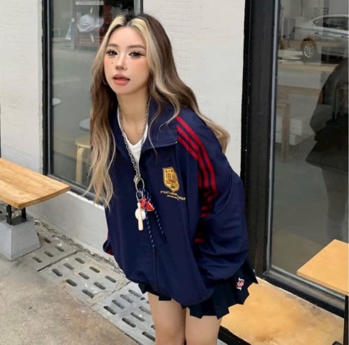 Outwear អាវក្រៅ