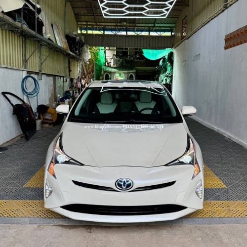 Prius 2016 OPTION 4 FULL CONVENIENCE ពណ៍ស ក្នុងស