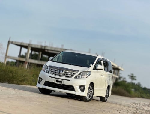 TOYOTA ALPHARD 2013 AUTO 3 DOOR