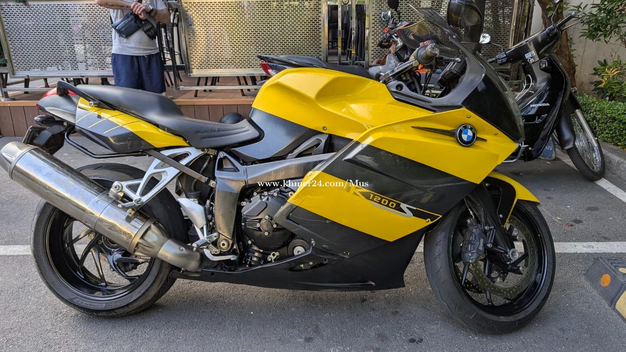 BMW K1200S (2005) - Plate Number + Spare Parts + PP-SHV Expressway Sticker