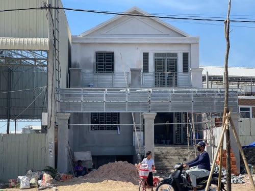 ថ្មីសំរាប់ជួល