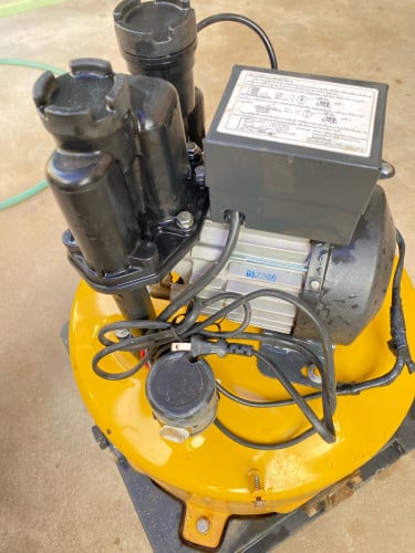 ម៉ូទ័រជំរុញទឹក២សេះ ១តឹក ដូចថ្មី សំលេងស្ងាត មិនទាន់ជួសជុល