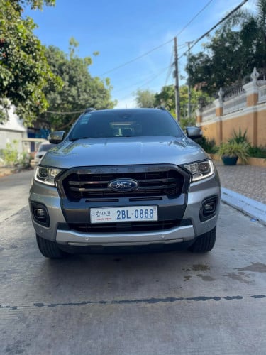 ឡានលក់ប្រញាប់់លុយ