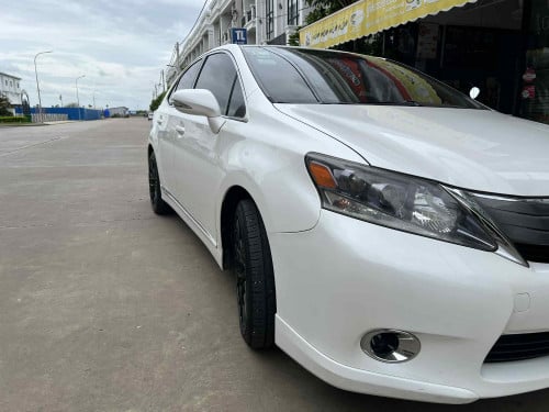 ឡានម្ចាស់ដើម HS 250 2012