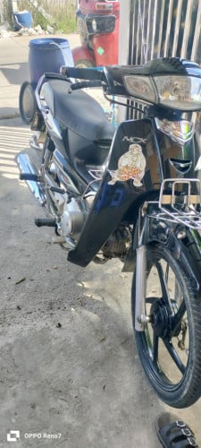 ម៉ូតូសានុំសុីន