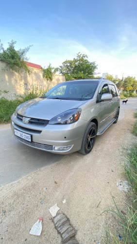 ឡានលក់សុីណា04 xle រាបចំហើយស្រេច