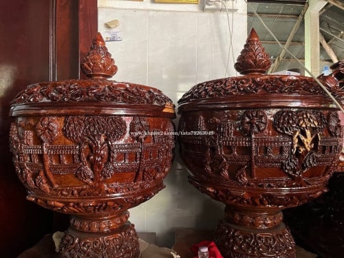 មួយគូរ នៅក្នុងរូបដូចតូចបញ្ជាក់នៅក្រៅលើក3នាក់អត់រួចធំខ្លាំងណាស់