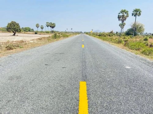 ដីប្លង់រឹងជាប់ផ្លូវរដ្ឋ40ម