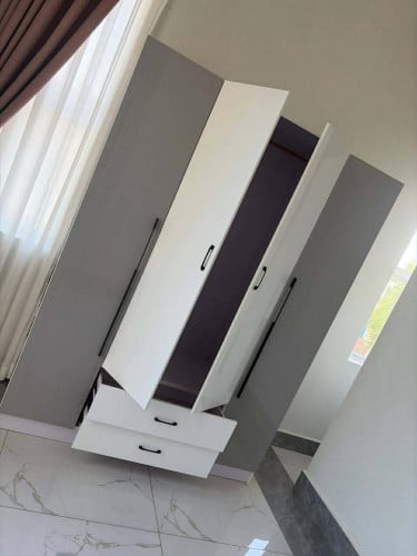 ទូអាវថ្មី99%