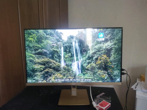 ថ្មី 99% screen oled 24
