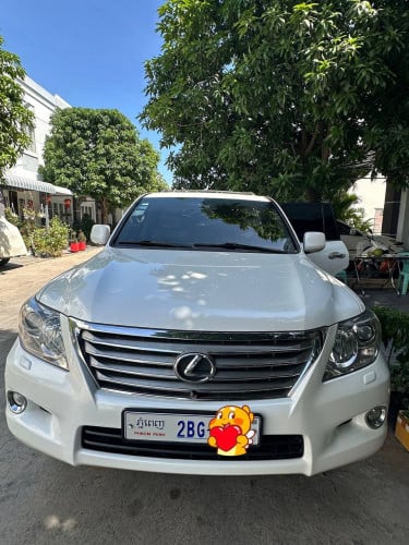 ឡានលក់ម្ចាស់ផ្ទាល់ Lexus 570ឆ្នាំ2010 ម្ចាស់ដើមទិញខ្លាញ់គោ 49000$ !!