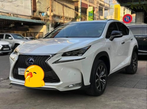 ឡានលក់ NX200T 2016 ស្អាត ម៉ាស៊ីនខ្ចីខ្លាំង ហ្រ្វីកាត់ឈ្មោះ