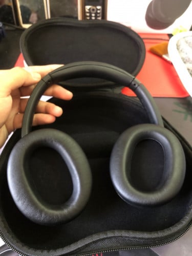 កាសSony WH-CH720N 100$ នៅស្អាត៩៩.៩៩% ទិញមកប្រើបានតិចណាស់