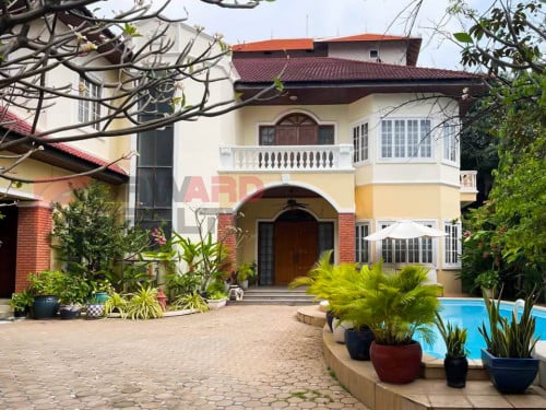 🏡7 Bedrooms Villa with swimming pool available for Rent-Toul Kork Area (V319)