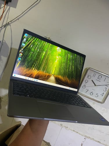 Dell precision 3580 ci7-1360p ram 16gb ssd 512gb VGA 4gb 99.99%