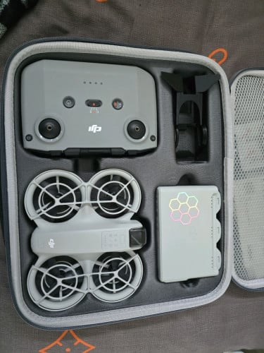 Dji Neo