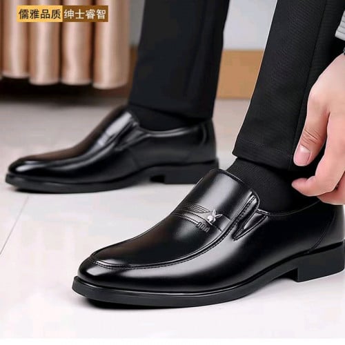 ស្បែកជើងបុរស Fashion business shoes