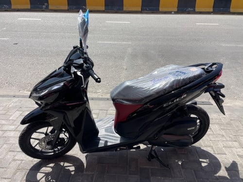 Honda Click 125 ខ្មៅ 2023 ថ្មីកេស(TH)