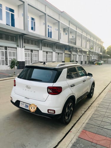 Hyundai venue 2022 ប្រភេទ​ ឡាន​ថ្មី​ខ្លាញ់​គោ​