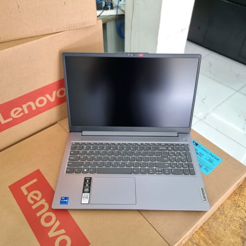 Ideapad Slim3  i7-13620H RAM 16G M2 512G 15.6" New100%=599$