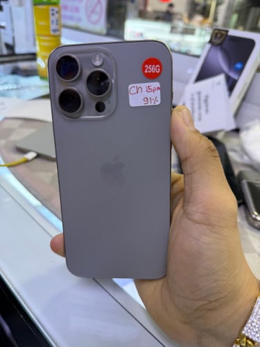 Iphone15promax C/H sim2 ស្អាត99% ធានាហ្សីន100%