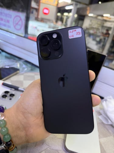 Iphone16promax x/A Sim1&esim មានសលធានាពីជិតមួយឆ្នាំ