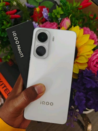 iQOO NEO 11 (12/256) 99.99%