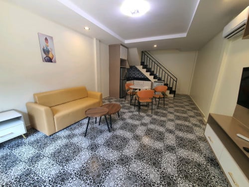 Nice Duplex 1Bedroom Apartment near st 271 Boeng Tompun