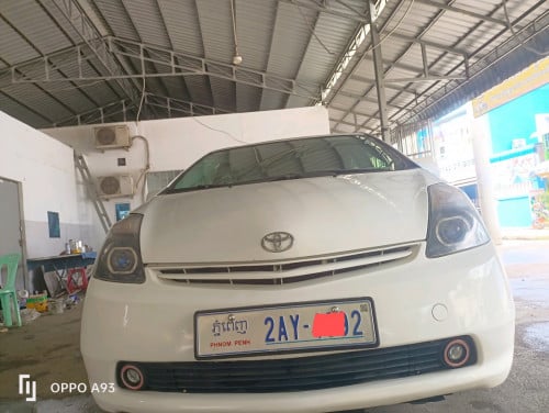 Prius04hfullឡានខ្ចៅខ្ចង់ថ្មីអត់បុកអត់ប៉ះអត់ច្រេះ