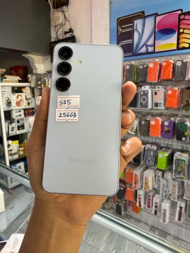 S25 Ram 12GB 256GB ( Look like new) 99%