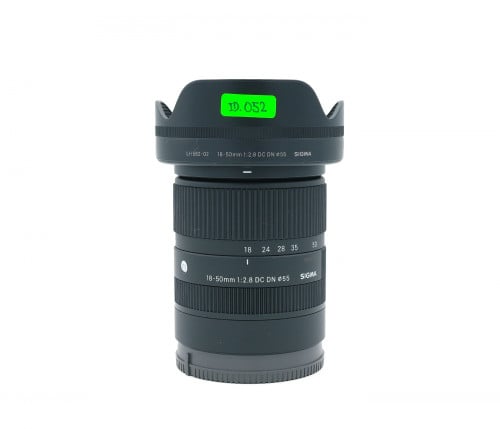 SIGMA 18-50mm F/2.8 DC DN ( SONY )