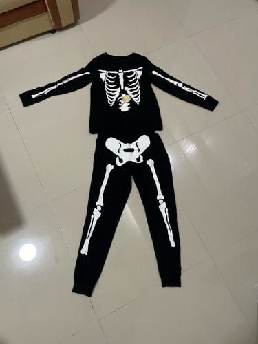 Skeleton pajamas new never wear before