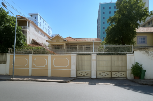 Spacious House for Rent | Daun Penh – Phnom Penh