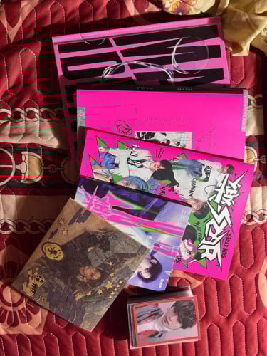 Straykids albums & photocards