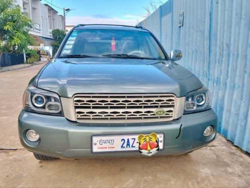 Toyota Highlander 04V4ប៉ុង1ពណ៍ប្រផេះឡានស្អាតលក់