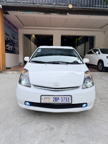 Toyota Prius Full Option 2009 ក្នុង​លឿង​ ឡាន​ស្អាត​ ម្ចាស់​ដើម​