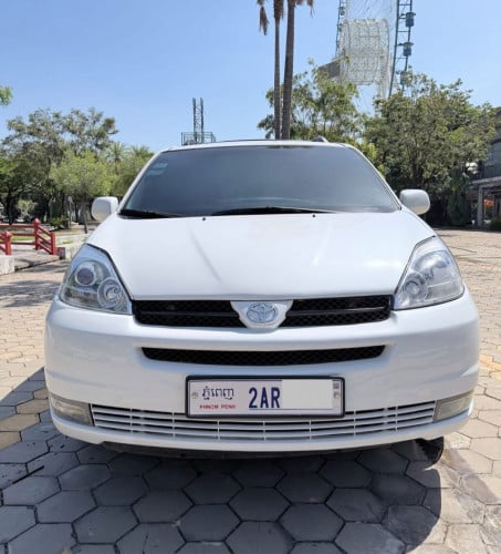 Toyota Sienna 2004 XLE full option