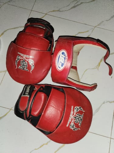 លក់ប្រដាប់ហាត់ប្រដាល់ស្បែក